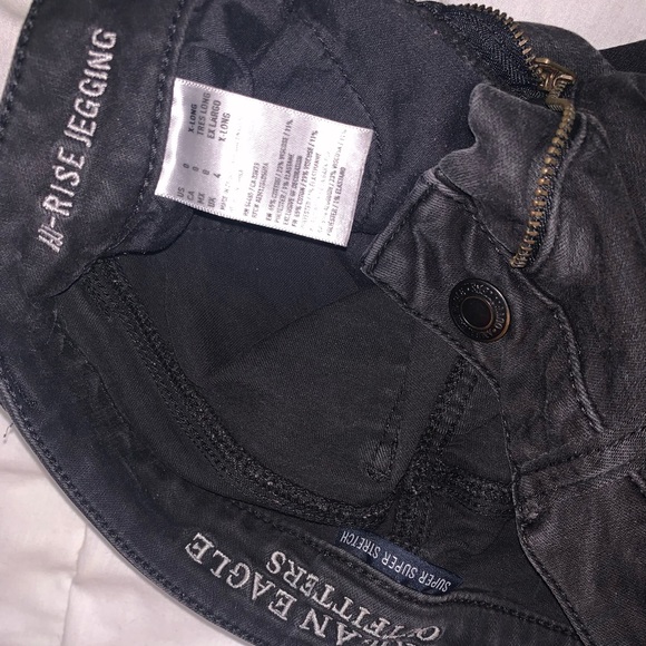 American Eagle Outfitters Black High Rise Jegging - Picture 4 of 4